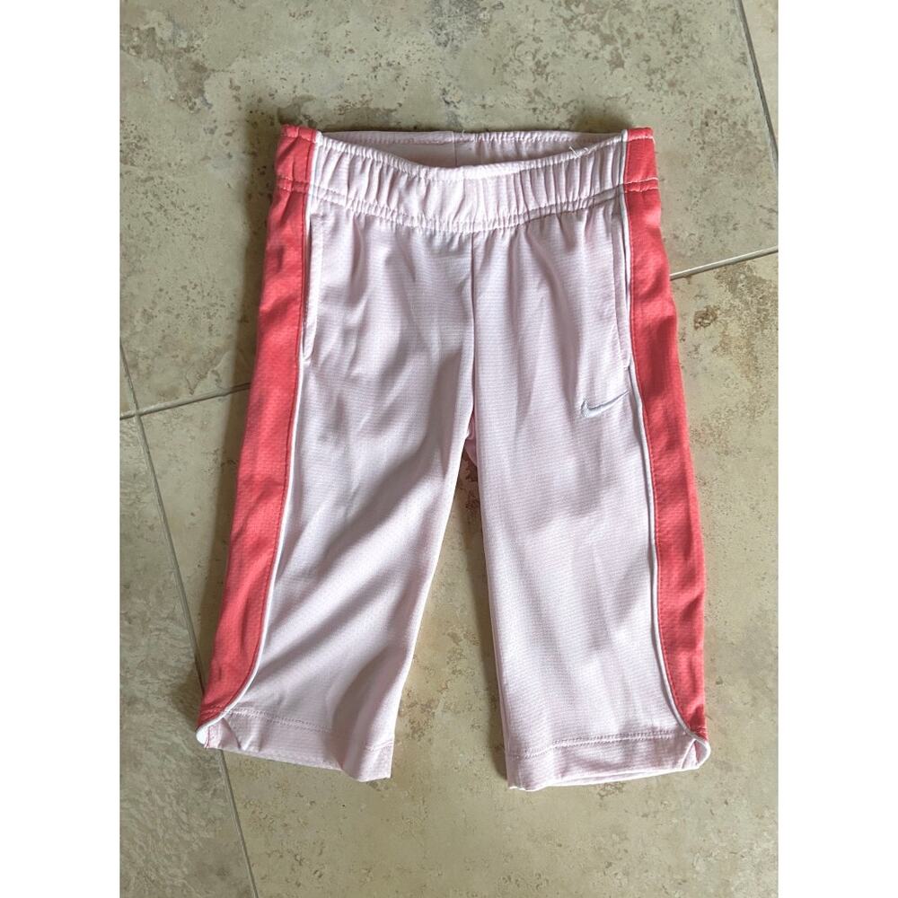 Nike girls cropped pant 4yrs